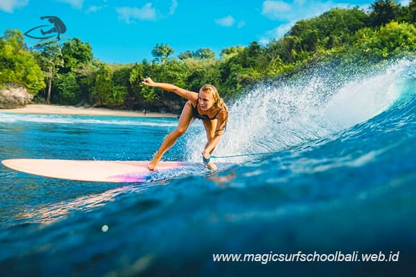 Surfing lesson canggu